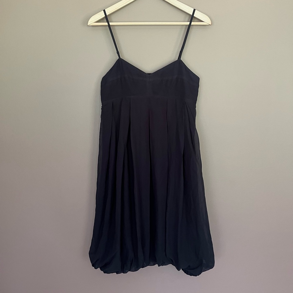{Club Monaco} Silk Sleeveless Bubble Hem Mini Dress in Black - Womens 4